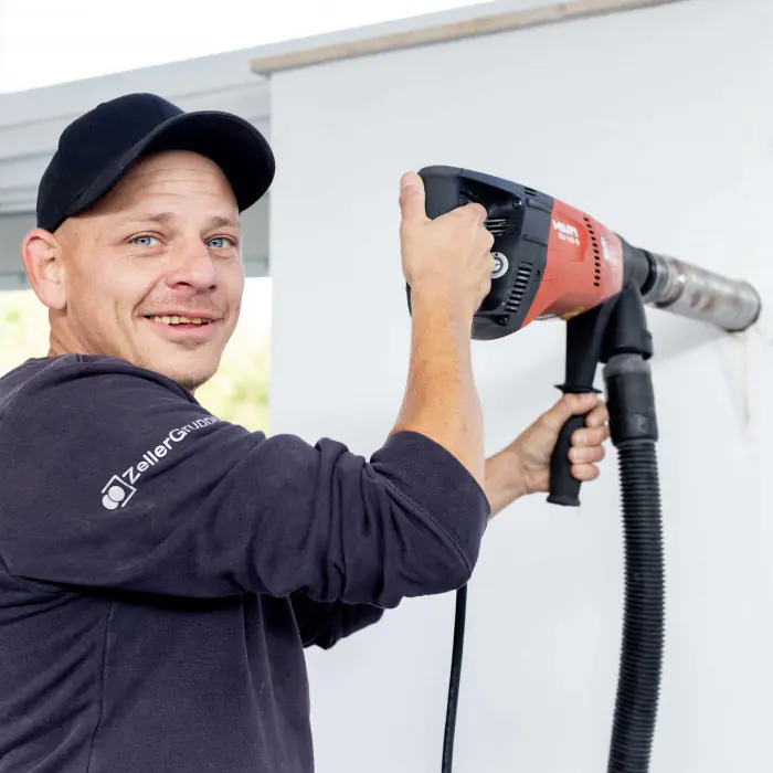image zeller klima kaelte ausbildung arbeitsalltag bohren team